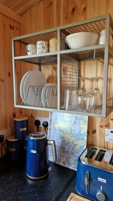 The Shepherd'S Hut @ Innlands Kilmaluag エクステリア 写真